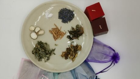 L&agrave;m t&uacute;i thơm